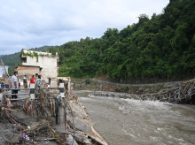 sociedad/sociedad-medio-ambiente/20260829/asi-catastrofe-nepal-100-kilometros-riada-dejo-senal-sismica-52-grados_453121
