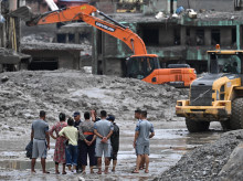 sociedad/sociedad-medio-ambiente/20260829/operativo-contrarreloj-rescatar-cientos-trabajadores-atrapados-avalancha-nepal_453286