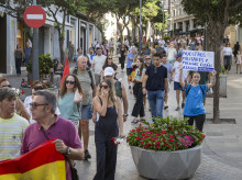 espana/20260829/policia-investiga-ataques-inmigrantes-sustancias-quimicas-contra-poblacion-ceuti_453338