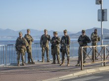 espana/20260830/prision-cuatro-detenidos-apedrear-militares-herir-sargento-ceuta_453550