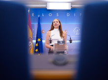 espana/20260901/ester-munoz-dice-sanchez-ataca-felipe-vi-complejo-le-escuece-paiporta-rey-quedo-largo_454197