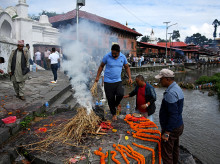 sociedad/sociedad-medio-ambiente/20260902/nepal-empieza-despedir-desaparecidos-mientras-rescatistas-aun-buscan-milagro_454453