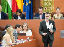 espana/andalucia/20260902/izquierda-aprieta-juanma-moreno-hacerle-claudicar-acogida-inmigrantes-desde-ceuta_454509