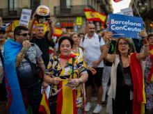 espana/cataluna/barcelona/20260902/300-personas-concentran-barcelona-apoyo-ceuta_454782