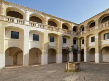 espana/baleares/20260904/cuatro-minutos-tarde-cuestan-licitacion-tsjib-avala-exclusion-empresa-registro-oferta-1404_453820