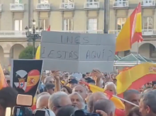 espana/galicia/la-coruna/20260903/ines-estas-aqui-coruneses-ante-ausencia-alcaldesa-protesta-apoyo-ceuta_454899