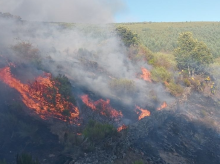 espana/castilla-y-leon/20260904/incendio-sosas-laciana-leon-baja-nivel-1-levanta-confinamiento-localidad_455276