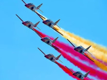 espana/andalucia/malaga/20260906/torre-mar-llena-cielo-exhibicion-aerea-ejercito-aire-evento-especial-ceuta_455297