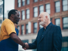 cine-tv-series/20260907/rob-reiner-gana-emmy-postumo-the-bear_455913