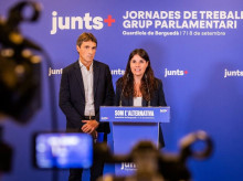espana/cataluna/20260907/junts-acusa-illa-dejar-aparcada-crisis-educativa-durante-verano_456147