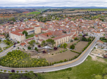 estilo-vida/viajar/20260908/bonito-pueblo-medieval-espana-donde-nacio-santo-domingo-guzman_456154