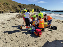 espana/galicia/20260909/rescate-limite-sangenjo-helicoptero-evacua-urgencia-hombre-pedir-auxilio-desde-agua_457189