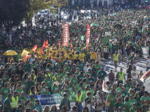 espana/comunidad-valenciana/20260913/protestas-sindicatos-educacion-valencia-desploman-cinco-veces-menos-manifestantes-subida-sueldos_458197