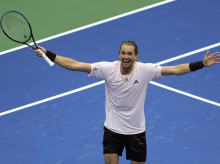 deportes/tenis/20260914/gana-us-open-no-da-cuenta-surrealista-momento-zverev-campeon_458341