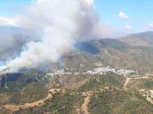 espana/andalucia/malaga/20260914/incendio-benahavis-malaga-da-tregua-vecinos-vuelven-casa-fuego-ralentiza_458383