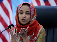 internacional/20260914/congresista-democrata-origen-somali-esta-siendo-investigada-presunto-fraude-inmigracion-casarse-hermano_458400