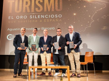 espana/comunidad-valenciana/20260914/agustin-almodobar-barcelo-presenta-libro-turismo-oro-silencioso-sostiene-espana_458742