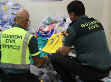 espana/castilla-y-leon/20260915/intervienen-segovia-coche-conducido-senegales-840-prendas-deportivas-falsificadas-valoradas-70000-euros_458971