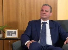 internacional/20260916/diputado-belga-queda-encerrado-13-horas-cuarto-bano-parlamento-tiene-hospitalizado_459350
