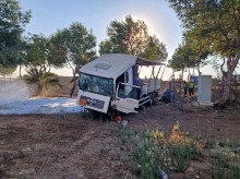 espana/comunidad-valenciana/20260916/tres-heridos-salirse-via-camion-mercancias-peligrosas-7-cox-alicante_459556