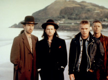 cultura/20260919/cincuenta-anos-u2-medio-siglo-ascenso-imparable-decadencia-artistica-enmascarada_460267