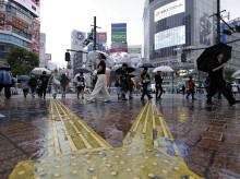 sociedad/sociedad-medio-ambiente/20260921/japon-cancela-cientos-vuelos-acercarse-tifon-dujuan_460836