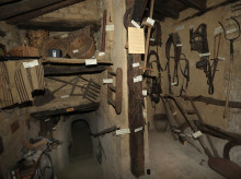 espana/castilla-y-leon/20260922/tesoro-bajo-tierra-palencia-bodega-conserva-palabras-juegos-tradiciones-casi-olvidadas_460852
