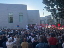 espana/galicia/20260921/centenares-personas-impiden-celebracion-acto-vox-santiago-compostela-fin-democracia_461247