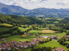 estilo-vida/viajar/20260928/ruta-coche-valle-baztan-entre-pueblos-palacios-paisajes-navarra_462854