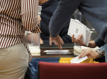 espana/20260925/voto-particular-jec-exige-endurecer-requisitos-votar-nacionalizados-ley-nietos_463004