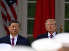 internacional/20260925/donald-trump-lleva-xi-jinping-camara-donde-guarda-constitucion-estados-unidos_463035