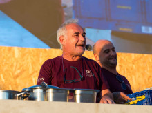 espana/comunidad-valenciana/20260928/ferran-adria-senala-mejores-sitios-comer-espana-distinguido-unesco-gamba-roja_463412