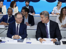 espana/20261001/feijoo-denuncia-gobierno-espanol-sea-unico-voto-contra-reglamento-retornos-ceuta-aun-invadida_465115