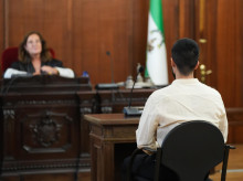 espana/andalucia/sevilla/20260929/novio-ana-buza-asegura-juicio-ella-misma-tiro-coche-animo-inestable_464099