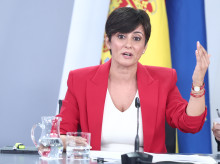 espana/20260929/ministra-vivienda-pone-rebuscar-papeles-responder-preguntas-tengo-revisar-ultima-version-no-tengo-aqui_464068