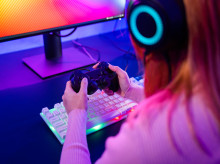 espana/baleares/20261001/fiscalia-pide-12-anos-carcel-hombre-34-anos-abusar-menor-capto-traves-videojuego-online_464235