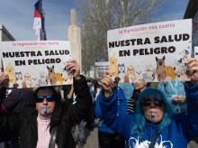 sociedad/sociedad-medio-ambiente/20260930/veterinarios-concentraran-ante-congreso-14-octubre-exigir-soluciones-medicamento-veterinario_464327