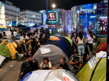espana/madrid/20260930/asi-desplego-acampada-puerta-sol-connivencia-policia-nacional_464377