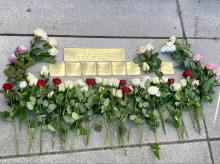 internacional/20260930/cdu-merz-afd-prohiben-colocar-nuevas-piedras-conmemorativas-holocausto-ciudad-heidenau_464389