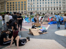 espana/cataluna/20260930/acampada-vivienda-llega-barcelona-amenaza-quedarse-indefinidamente_464524