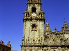 espana/galicia/20261012/fortaleza-medieval-torre-barroca-historia-berenguela-santiago-leyenda-13-campanadas_464871