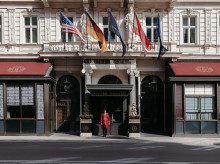 estilo-vida/viajar/20261003/150-anos-sacher-viena-hotel-tartas-chocolate-opera-espias_464870