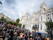 espana/20261002/siga-reporteros-debate-protestas-alrededor-congreso-mientras-celebra-pleno-vivienda-directo_465229