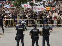 espana/comunidad-valenciana/20261003/manifestantes-vivienda-asaltan-congreso-sobre-sector-inmobiliario-valencia_465701