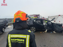espana/comunidad-valenciana/20261003/muere-conductor-chocar-camion-transporte-hidrocarburos-vacio_465703
