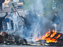 internacional/20261004/dos-detenidos-linchamiento-policia-protestas-estudiantiles-francia_465825