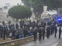espana/20261006/policia-monta-dispositivo-playa-trampolin-evitar-inmigrantes-vuelvan-ocupar_466501