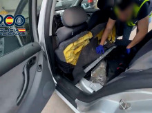 espana/andalucia/20261006/detenido-puerto-ceuta-intentar-embarcar-inmigrante-oculto-vehiculo-hacia-algeciras_466539