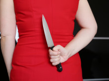 espana/baleares/20261009/mujer-clava-cuchillo-brazo-pareja-pide-absolucion-porque-policia-equivoco-hora-atestado_466872