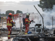 espana/castilla-la-mancha/20261007/herido-grave-multiples-quemaduras-declararse-incendio-asentamiento-albacete_467076